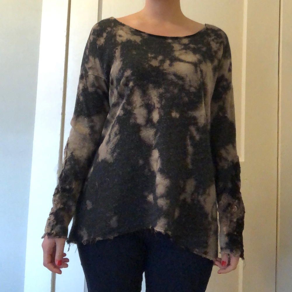 🌸3 for $25 + $4.99 shipping🌸 Phanuel sweater